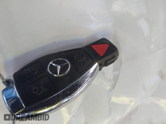 ✅ 2016 Mercedes-Benz CLA 250 • VIN: WDDSJ4EB9GN370616 • Лот: 43649610. Опубликован ранее на IAAI с пробегом 106 231 миль. Бесплатный доступ к архиву аукционных продаж из США и подробный отчёт об истории автомобиля на DreamBid. Изображение 11.