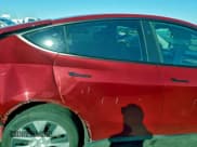 ✅ 2023 Tesla Model Y Long Range • VIN: 7SAYGDEE0PF872641 • Lot: 93860025. Wystawiony na Copart z przebiegiem 31 991 mil. Bezpłatny archiwum sprzedaży aukcyjnych z USA i szczegółowy raport historii pojazdu na DreamBid. Zdjęcie 10.