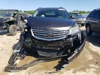 ✅ 2015 Chevrolet Traverse LT • VIN: 1GNKVHKD3FJ191416 • Lot: 60116674. Wystawiony na Copart z przebiegiem 100 367 mil. Bezpłatny archiwum sprzedaży aukcyjnych z USA i szczegółowy raport historii pojazdu na DreamBid. Zdjęcie 5.