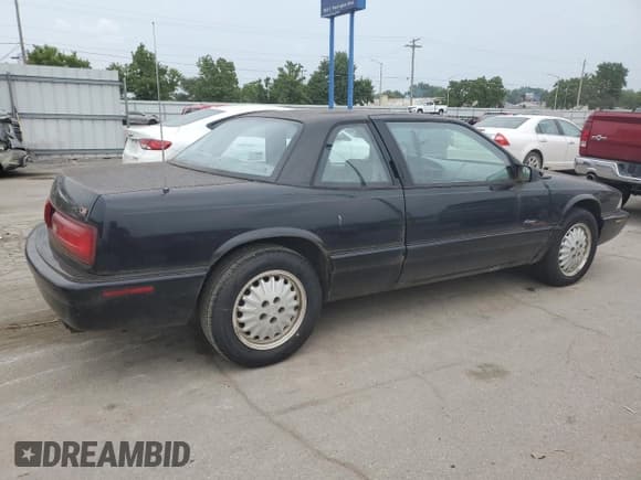 ✅ 1996 Buick Regal Custom • VIN: 2G4WB12K3T1429646 • Lot: 65749874. Listed on Copart with 86,683 mi. Free auction sales archive from the USA and detailed vehicle history report at DreamBid. Image 3.