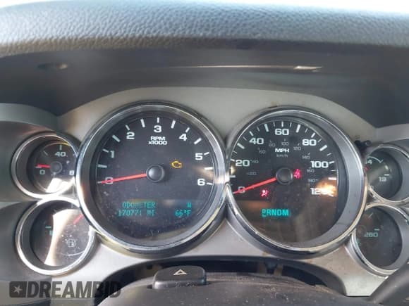 ✅ 2011 Chevrolet Silverado 1500 LT • VIN: 3GCPCSE04BG247689 • Lot: 43280628. Listed on IAAI with 170,771 mi. Free auction sales archive from the USA and detailed vehicle history report at DreamBid. Image 7.