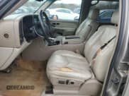 ✅ 2003 Chevrolet Suburban LS • VIN: 3GNEC16Z43G288590 • Лот: 45089865. Опубликован ранее на Copart с пробегом 317 052 миль. Бесплатный доступ к архиву аукционных продаж из США и подробный отчёт об истории автомобиля на DreamBid. Изображение 7.