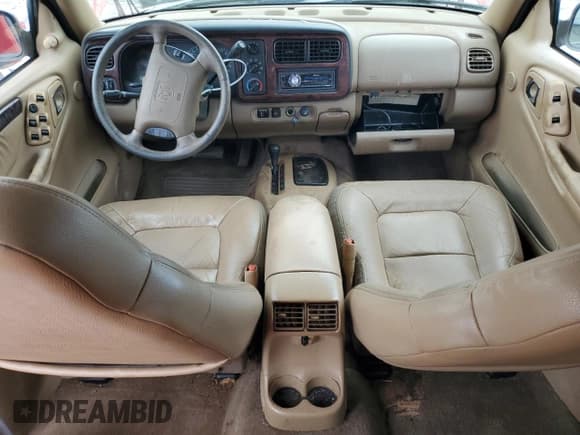 ✅ 2000 Dodge Durango • VIN: 1B4HS28N5YF167761 • Lot: 81772895. Wystawiony na Copart z przebiegiem 236 596 mil. Bezpłatny archiwum sprzedaży aukcyjnych z USA i szczegółowy raport historii pojazdu na DreamBid. Zdjęcie 8.