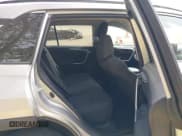 ✅ 2019 Toyota RAV4 LE • VIN: 2T3F1RFV0KW076864 • Лот: 43422144. Опубликован ранее на IAAI с пробегом 73 000 миль. Бесплатный доступ к архиву аукционных продаж из США и подробный отчёт об истории автомобиля на DreamBid. Изображение 8.