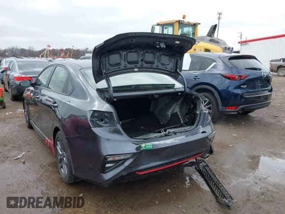 ✅ 2020 Kia Forte GT-Line • VIN: 3KPF34AD7LE137426 • Lot: 43793757. Wystawiony na IAAI z przebiegiem 45 840 mil. Bezpłatny archiwum sprzedaży aukcyjnych z USA i szczegółowy raport historii pojazdu na DreamBid. Zdjęcie 6.