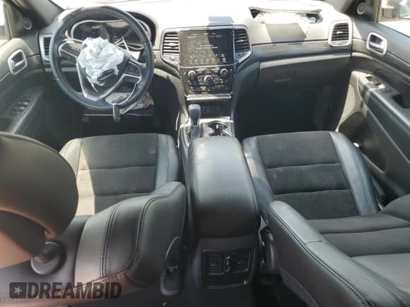 ✅ 2020 Jeep Grand Cherokee North • VIN: 1C4RJFAG0LC328069 • Lot: 57707745. Listed on Copart with 19,203 mi. Free auction sales archive from the USA and detailed vehicle history report at DreamBid. Image 8.