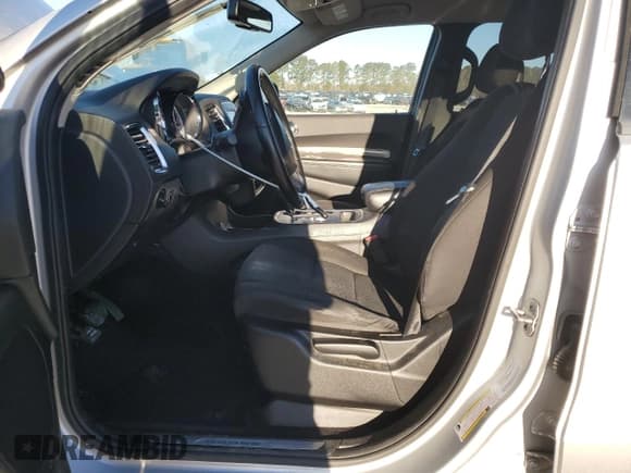 ✅ 2011 Dodge Durango Heat • VIN: 1D4RD3GG1BC692709 • Lot: 50977095. Wystawiony na Copart z przebiegiem Nie podano. Bezpłatny archiwum sprzedaży aukcyjnych z USA i szczegółowy raport historii pojazdu na DreamBid. Zdjęcie 7.