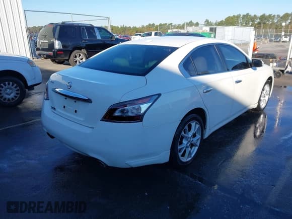 ✅ 2012 Nissan Maxima SV • VIN: 1N4AA5AP4CC806605 • Lot: 43705679. Wystawiony na IAAI z przebiegiem 253 393 mil. Bezpłatny archiwum sprzedaży aukcyjnych z USA i szczegółowy raport historii pojazdu na DreamBid. Zdjęcie 4.