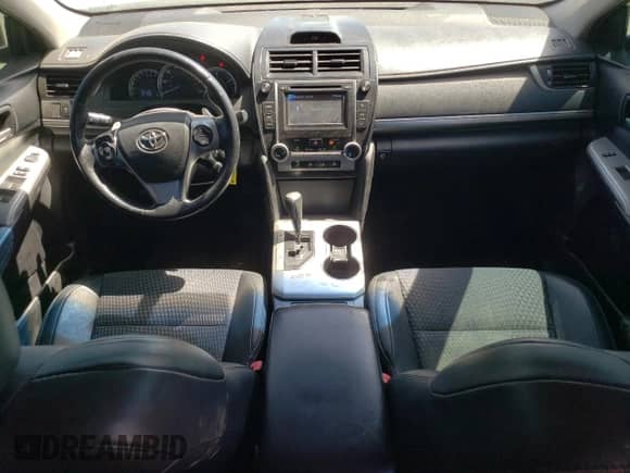 2014 Toyota Camry L z VIN 4T1BF1FK3EU306028, wystawiony jako Copart lot #67279795 z przebiegiem 163 511 mil mil oraz Szkoda całkowita • Salvage title. Historia ofert i sprzedaży dostępna na DreamBid. Obrazek 8.