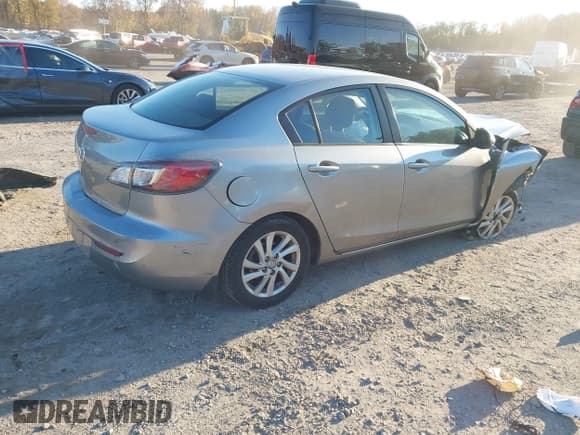 ✅ 2012 Mazda 3 i Touring • VIN: JM1BL1VF1C1501660 • Лот: 43604860. Опубликован ранее на IAAI с пробегом 148 510 миль. Бесплатный доступ к архиву аукционных продаж из США и подробный отчёт об истории автомобиля на DreamBid. Изображение 4.