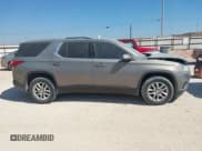 ✅ 2018 Chevrolet Traverse LT Cloth • VIN: 1GNERGKW7JJ206313 • Lot: 43463022. Wystawiony na IAAI z przebiegiem 242 688 mil. Bezpłatny archiwum sprzedaży aukcyjnych z USA i szczegółowy raport historii pojazdu na DreamBid. Zdjęcie 12.