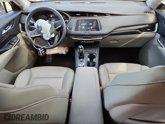 ✅ 2023 Cadillac XT4 FWD Premium Luxury • VIN: 1GYFZCR43PF101977 • Lot: 81927525. Listed on Copart with 17,023 mi. Free auction sales archive from the USA and detailed vehicle history report at DreamBid. Image 8.