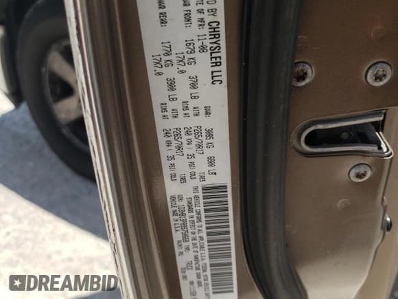 ✅ 2009 Dodge 1500 SLT • VIN: 1D3HB13P89S750668 • Lot: 56528835. Wystawiony na Copart z przebiegiem 124 059 mil. Bezpłatny archiwum sprzedaży aukcyjnych z USA i szczegółowy raport historii pojazdu na DreamBid. Zdjęcie 12.