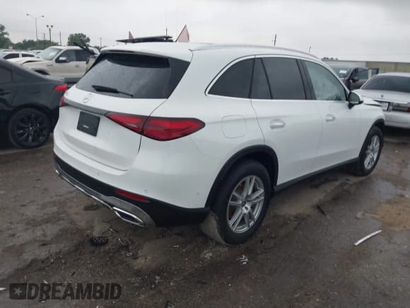 ✅ 2025 Mercedes-Benz GLC 300 • VIN: W1NKM4GB8SF336659 • Лот: 42382986. Опубликован ранее на IAAI с пробегом Не указан. Бесплатный доступ к архиву аукционных продаж из США и подробный отчёт об истории автомобиля на DreamBid. Изображение 4.
