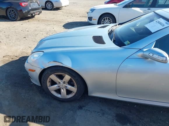 ✅ 2006 Mercedes-Benz SLK 280 • VIN: WDBWK54F86F085545 • Лот: 42040416. Опубликован ранее на IAAI с пробегом 48 352 миль. Бесплатный доступ к архиву аукционных продаж из США и подробный отчёт об истории автомобиля на DreamBid. Изображение 17.