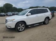✅ 2011 Toyota Highlander Limited • VIN: 5TDYK3EH8BS048701 • Lot: 82502425. Listed on Copart with 175,932 mi. Free auction sales archive from the USA and detailed vehicle history report at DreamBid. Image 1.