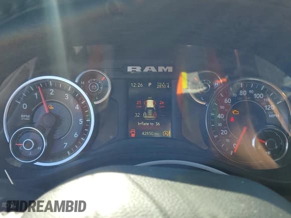 ✅ 2019 Ram 1500 Big Horn • VIN: 1C6RRFFG1KN890106 • Lot: 85555425. Listed on Copart with 42,850 mi. Free auction sales archive from the USA and detailed vehicle history report at DreamBid. Image 9.