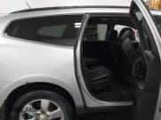 ✅ 2013 Chevrolet Traverse LTZ • VIN: 1GNKVLKDXDJ139698 • Lot: 43635000. Wystawiony na IAAI z przebiegiem 133 377 mil. Bezpłatny archiwum sprzedaży aukcyjnych z USA i szczegółowy raport historii pojazdu na DreamBid. Zdjęcie 8.