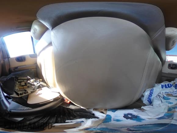 ✅ 1999 Chevrolet Blazer LT • VIN: 1GNDT13W6X2151512 • Lot: 41823548. Wystawiony na IAAI z przebiegiem Nie podano. Bezpłatny archiwum sprzedaży aukcyjnych z USA i szczegółowy raport historii pojazdu na DreamBid. Zdjęcie 19.