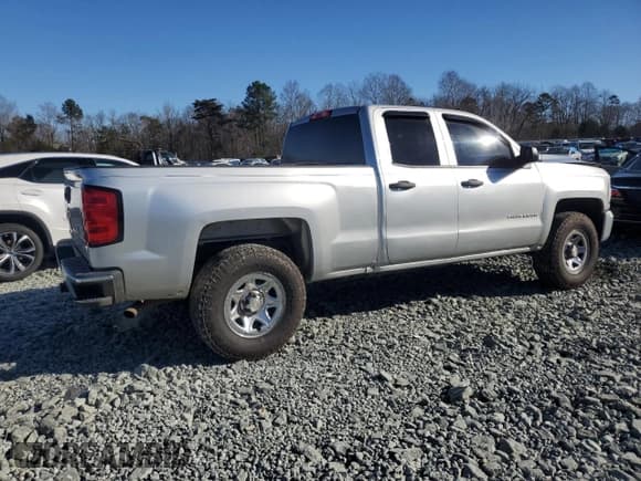 ✅ 2016 Chevrolet Silverado 1500 LS • VIN: 1GCVKNEC5GZ125355 • Лот: 86126464. Опубликован ранее на Copart с пробегом 329 285 миль. Бесплатный доступ к архиву аукционных продаж из США и подробный отчёт об истории автомобиля на DreamBid. Изображение 3.