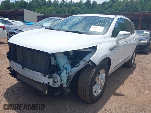 ✅ 2021 Buick Enclave Essence • VIN: 5GAERBKW7MJ257117 • Lot: 42657993. Listed on IAAI with 38,651 mi. Free auction sales archive from the USA and detailed vehicle history report at DreamBid. Image 18.