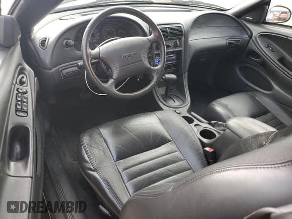 ✅ 2003 Ford Mustang GT Deluxe • VIN: 1FAFP45X73F381050 • Lot: 69644435. Wystawiony na Copart z przebiegiem 69 541 mil. Bezpłatny archiwum sprzedaży aukcyjnych z USA i szczegółowy raport historii pojazdu na DreamBid. Zdjęcie 8.