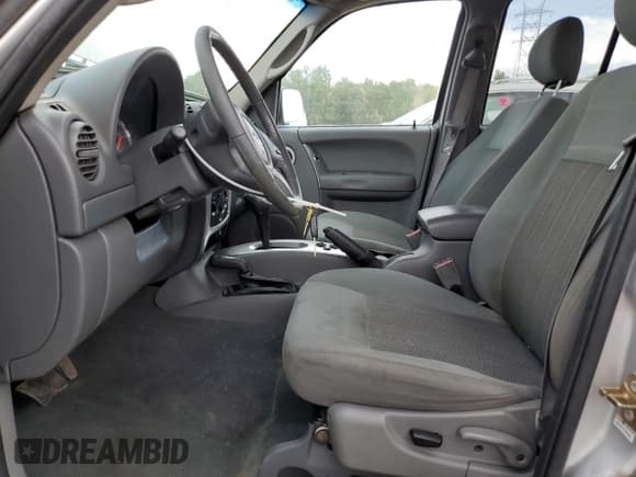 ✅ 2007 Jeep Liberty Limited • VIN: 1J4GL58K67W693599 • Lot: 68046085. Listed on Copart with 190,228 mi. Free auction sales archive from the USA and detailed vehicle history report at DreamBid. Image 7.