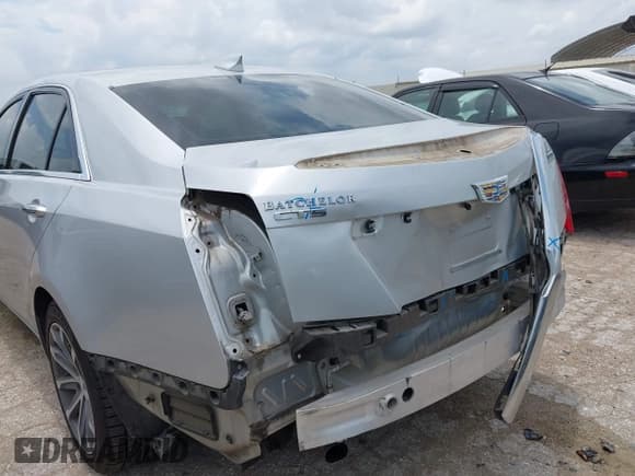 ✅ 2016 Cadillac CTS Luxury Collection RWD • VIN: 1G6AR5SS2G0105013 • Лот: 42657534. Опубликован ранее на IAAI с пробегом 97 019 миль. Бесплатный доступ к архиву аукционных продаж из США и подробный отчёт об истории автомобиля на DreamBid. Изображение 6.