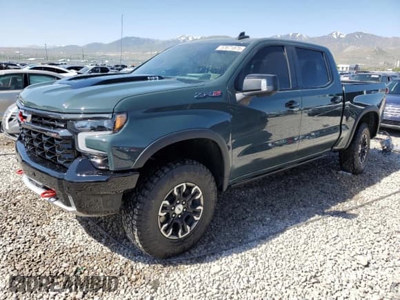 ✅ 2025 Chevrolet Silverado 1500 ZR2 • VIN: 3GCUKHELXSG284846 • Лот: 57671875. Опубликован ранее на Copart с пробегом 1 122 миль. Бесплатный доступ к архиву аукционных продаж из США и подробный отчёт об истории автомобиля на DreamBid. Изображение 1.