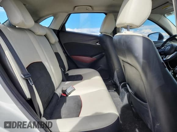 ✅ 2016 Mazda CX-3 Grand Touring • VIN: JM1DKBD78G0115518 • Lot: 84453565. Listed on Copart with 110,084 mi. Free auction sales archive from the USA and detailed vehicle history report at DreamBid. Image 11.