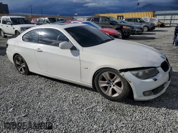 ✅ 2013 BMW 3 Series 328i • VIN: WBAKE5C58DJ106899 • Lot: 48784845. Listed on Copart with 168,307 mi. Free auction sales archive from the USA and detailed vehicle history report at DreamBid. Image 4.