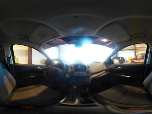 ✅ 2019 Ford Escape SE • VIN: 1FMCU9GD7KUA63294 • Lot: 43560729. Wystawiony na IAAI z przebiegiem 116 101 mil. Bezpłatny archiwum sprzedaży aukcyjnych z USA i szczegółowy raport historii pojazdu na DreamBid. Zdjęcie 19.