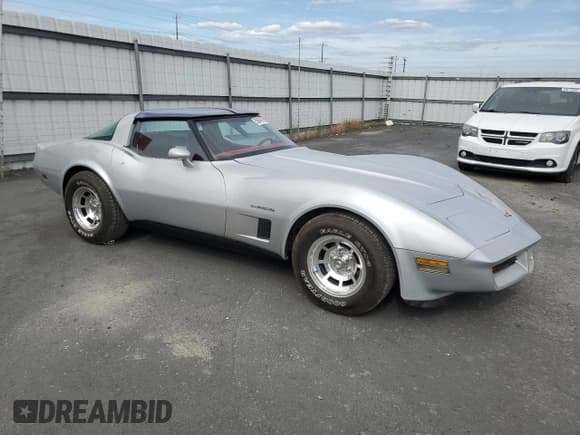 ✅ 1982 Chevrolet Corvette • VIN: 1G1AY878XC5102140 • Lot: 59845855. Listed on Copart with 80,611 mi. Free auction sales archive from the USA and detailed vehicle history report at DreamBid. Image 4.
