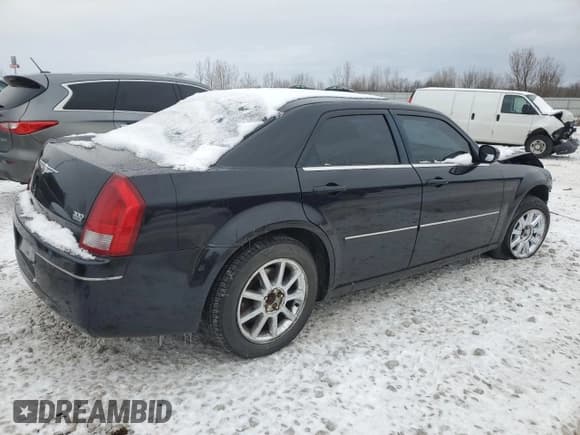 ✅ 2007 Chrysler 300 Limited • VIN: 2C3LK53GX7H821940 • Lot: 87054564. Listed on Copart with 177,126 mi. Free auction sales archive from the USA and detailed vehicle history report at DreamBid. Image 3.