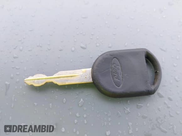 ✅ 2005 Ford Explorer Sport Trac XLS • VIN: 1FMZU67K75UB39737 • Lot: 41745919. Wystawiony na IAAI z przebiegiem 190 266 mil. Bezpłatny archiwum sprzedaży aukcyjnych z USA i szczegółowy raport historii pojazdu na DreamBid. Zdjęcie 11.