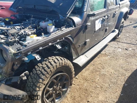 ✅ 2025 Jeep Gladiator Texas Trail • VIN: 1C6PJTAG8SL529102 • Lot: 43141708. Wystawiony na IAAI z przebiegiem 3 042 mil. Bezpłatny archiwum sprzedaży aukcyjnych z USA i szczegółowy raport historii pojazdu na DreamBid. Zdjęcie 6.