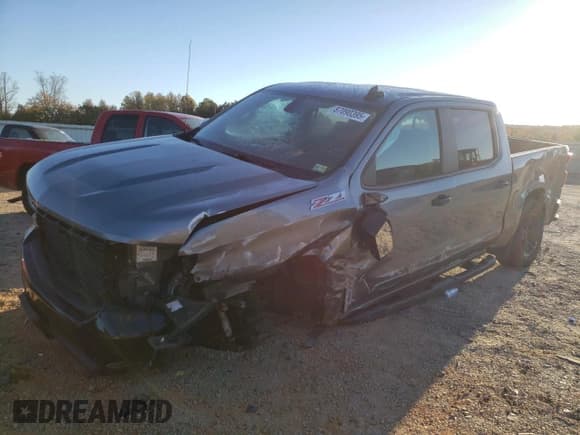✅ 2020 Chevrolet Silverado 1500 LT Trail Boss • VIN: 3GCPYFEDXLG384830 • Lot: 87090395. Listed on Copart with 94,712 mi. Free auction sales archive from the USA and detailed vehicle history report at DreamBid. Image 1.