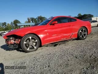 2022 Ford Mustang EcoBoost z VIN 1FA6P8TH2N5105158, wystawiony jako Copart lot #85090115 z przebiegiem 95 185 mil mil oraz Szkoda całkowita • Salvage title. Historia ofert i sprzedaży dostępna na DreamBid. Obrazek 1.