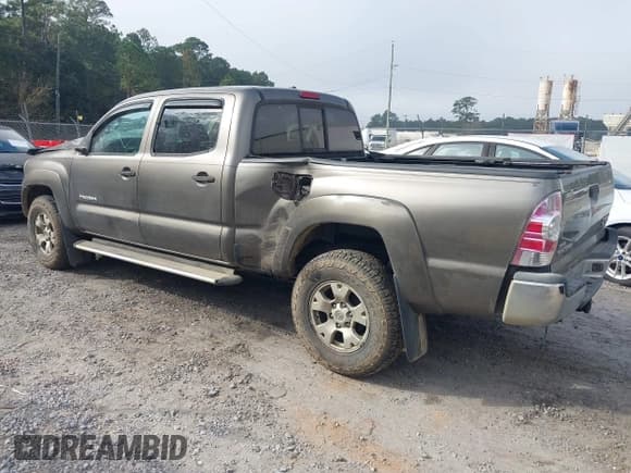 ✅ 2009 Toyota Tacoma PreRunner • VIN: 3TMKU72N19M018905 • Lot: 43744261. Listed on IAAI with 260,709 mi. Free auction sales archive from the USA and detailed vehicle history report at DreamBid. Image 3.