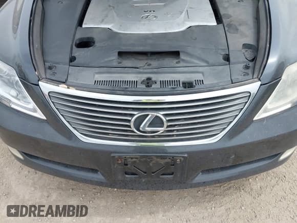 ✅ 2007 Lexus LS 460 L • VIN: JTHGL46F475000913 • Lot: 41878241. Listed on IAAI with 241,359 mi. Free auction sales archive from the USA and detailed vehicle history report at DreamBid. Image 6.