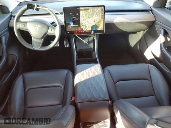 ✅ 2020 Tesla Model 3 Long Range • VIN: 5YJ3E1EB7LF741489 • Lot: 54763075. Wystawiony na Copart z przebiegiem 45 366 mil. Bezpłatny archiwum sprzedaży aukcyjnych z USA i szczegółowy raport historii pojazdu na DreamBid. Zdjęcie 8.