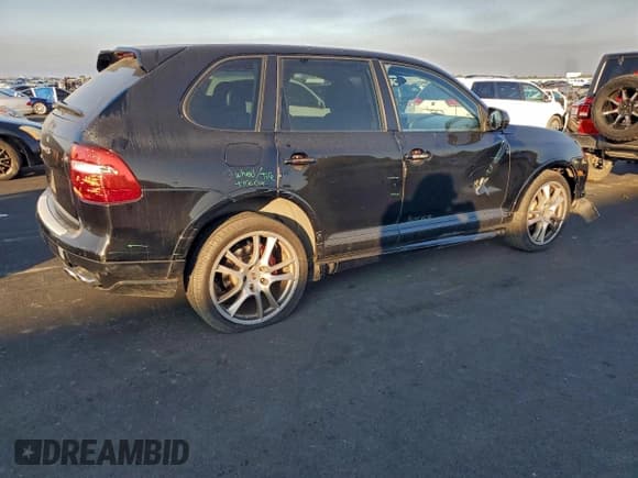 ✅ 2010 Porsche Cayenne GTS • VIN: WP1AD2AP5ALA61391 • Lot: 94253965. Wystawiony na Copart z przebiegiem 166 826 mil. Bezpłatny archiwum sprzedaży aukcyjnych z USA i szczegółowy raport historii pojazdu na DreamBid. Zdjęcie 3.