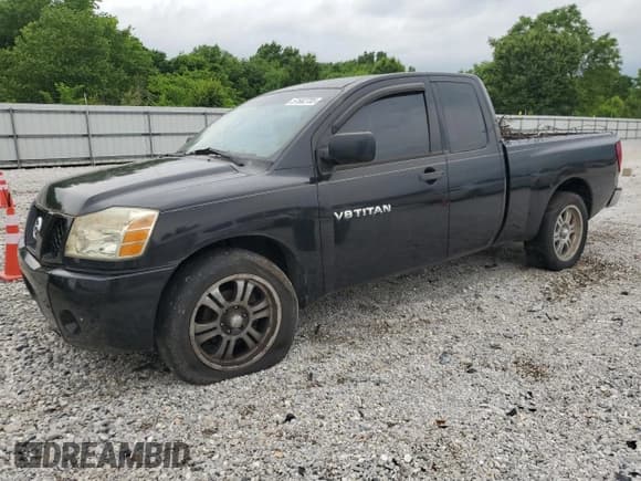 ✅ 2006 Nissan Titan SE • VIN: 1N6BA06AX6N546044 • Лот: 57662705. Опубликован ранее на Copart с пробегом 207 161 миль. Бесплатный доступ к архиву аукционных продаж из США и подробный отчёт об истории автомобиля на DreamBid. Изображение 1.