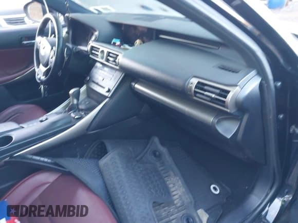 ✅ 2016 Lexus IS 300/350 • VIN: JTHCM1D2XG5012932 • Lot: 43645131. Wystawiony na IAAI z przebiegiem 88 144 mil. Bezpłatny archiwum sprzedaży aukcyjnych z USA i szczegółowy raport historii pojazdu na DreamBid. Zdjęcie 5.