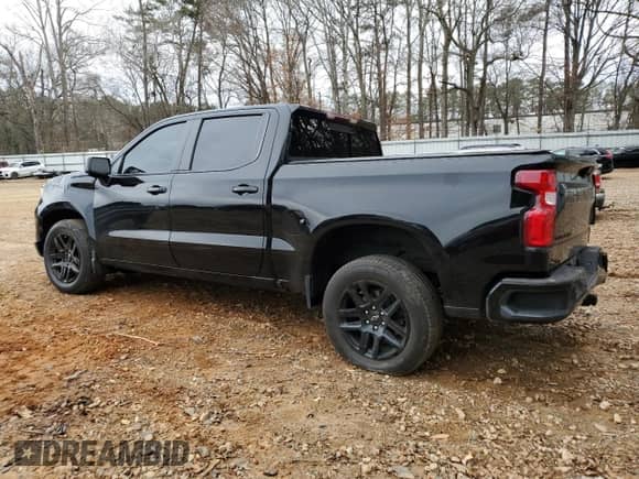 2023 Chevrolet Silverado 1500 RST with VIN 2GCPADED2P1122016, listed as a Copart auction lot 42699315 with 25,739 mi miles and Salvage title. Bid and sale history available at DreamBid. Image 2.