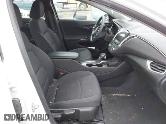 2024 Chevrolet Malibu LT с VIN 1G1ZD5ST4RF136327, выставлен на аукционе IAAI как лот 43605445 с пробегом 42 358 миль миль и . История ставок и продаж доступна на DreamBid. Изображение 5.