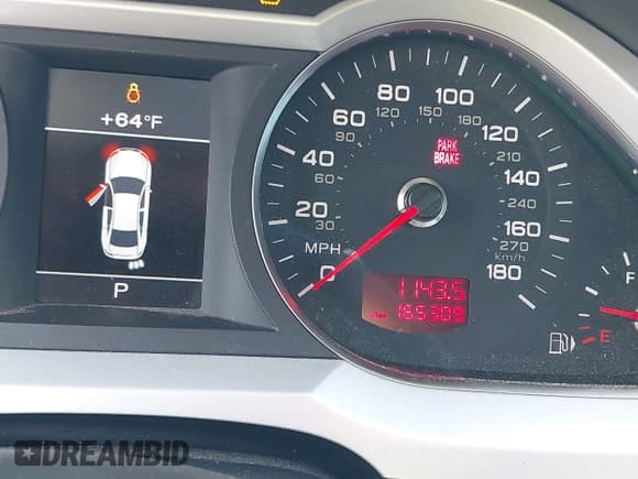 ✅ 2011 Audi A6 • VIN: WAUKGBFB9BN045515 • Лот: 42075974. Опубликован ранее на IAAI с пробегом 165 309 миль. Бесплатный доступ к архиву аукционных продаж из США и подробный отчёт об истории автомобиля на DreamBid. Изображение 15.