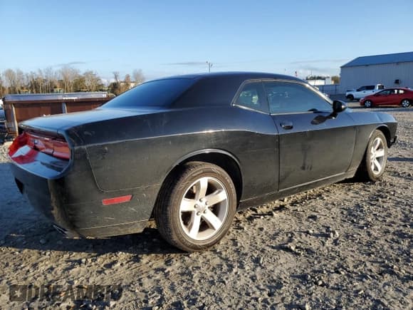 ✅ 2013 Dodge Challenger Rallye Redline • VIN: 2C3CDYAG2DH695793 • Lot: 84931304. Wystawiony na Copart z przebiegiem 242 581 mil. Bezpłatny archiwum sprzedaży aukcyjnych z USA i szczegółowy raport historii pojazdu na DreamBid. Zdjęcie 3.