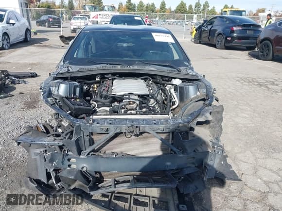 ✅ 2019 Chevrolet Camaro 1SS • VIN: 1G1FF1R7XK0130281 • Lot: 40835495. Wystawiony na IAAI z przebiegiem Nie podano. Bezpłatny archiwum sprzedaży aukcyjnych z USA i szczegółowy raport historii pojazdu na DreamBid. Zdjęcie 6.