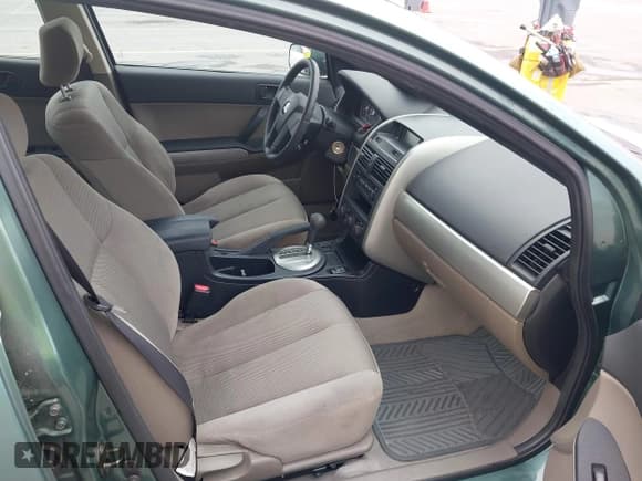 ✅ 2004 Mitsubishi Galant ES • VIN: 4A3AB36F04E083401 • Lot: 42771793. Listed on IAAI with 174,531 mi. Free auction sales archive from the USA and detailed vehicle history report at DreamBid. Image 5.